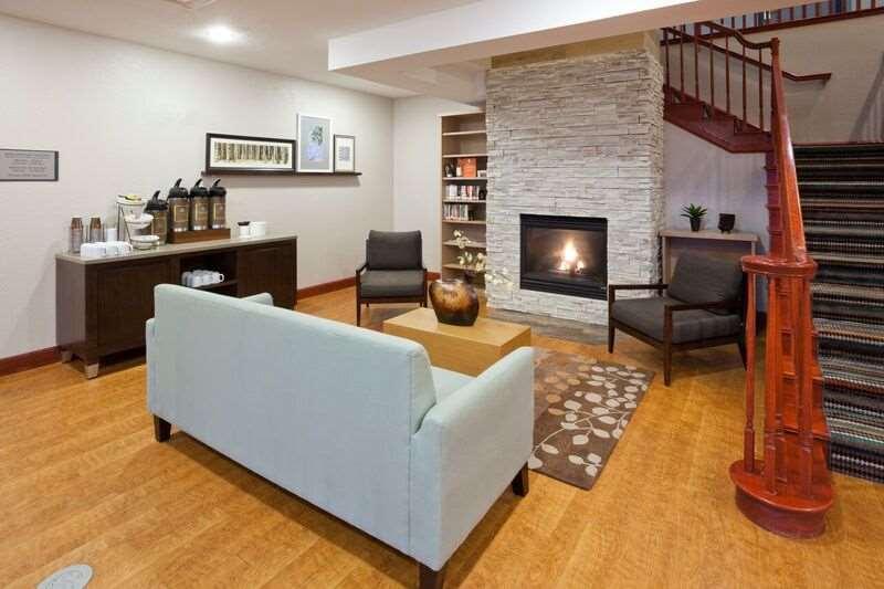 Country Inn & Suites By Radisson, Willmar, Mn Buitenkant foto