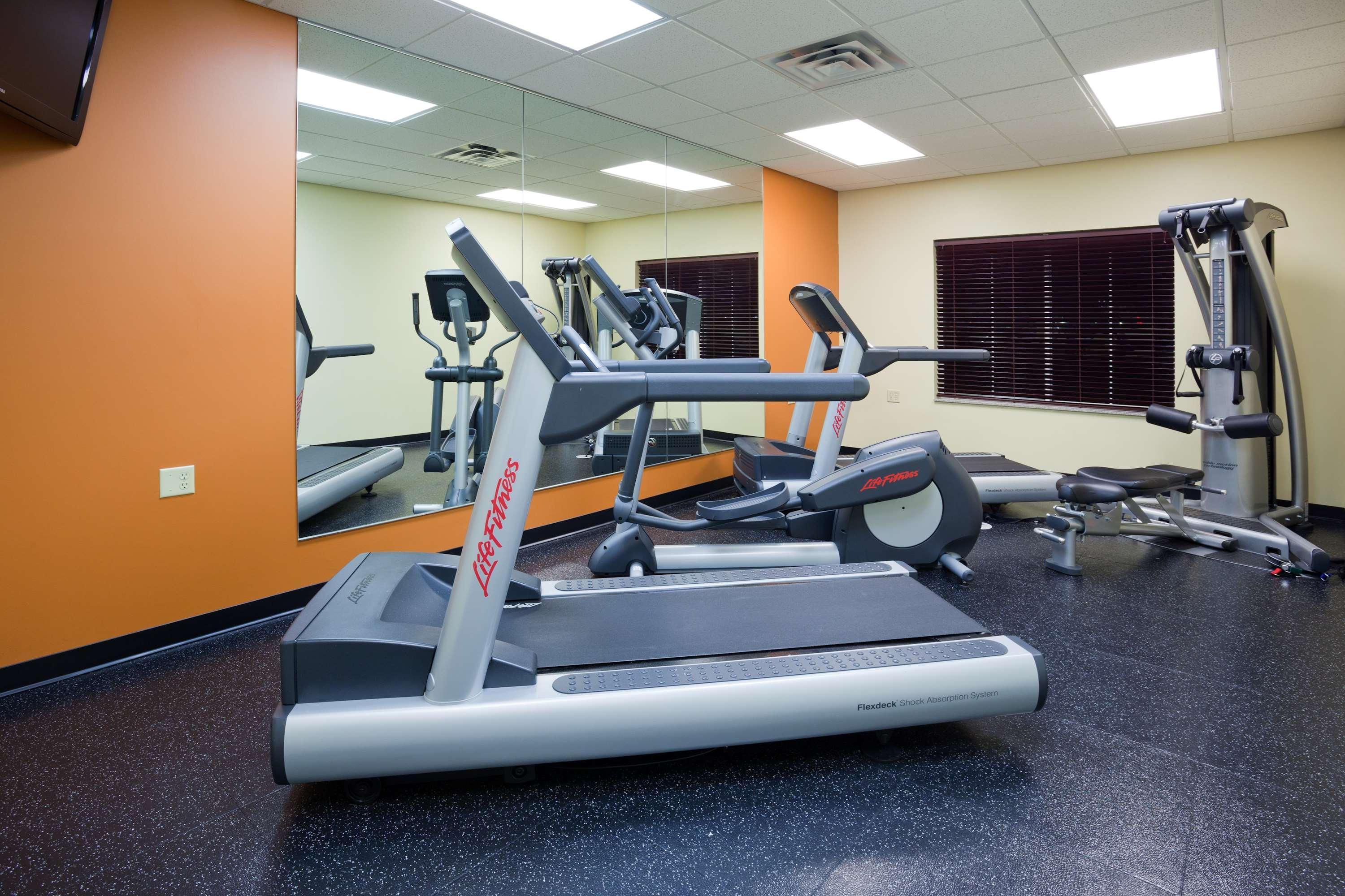 Country Inn & Suites By Radisson, Willmar, Mn Buitenkant foto