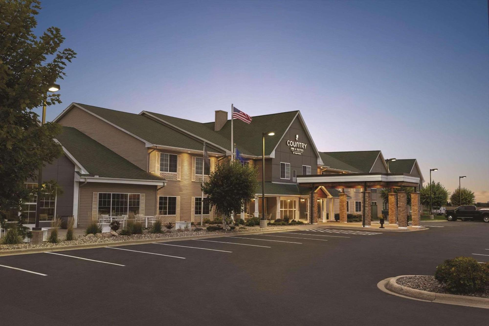 Country Inn & Suites By Radisson, Willmar, Mn Buitenkant foto